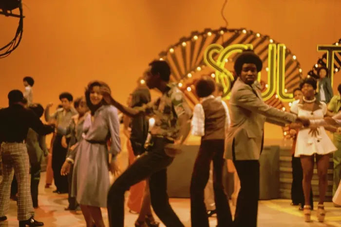 Framed Print : Soul Train Line Show