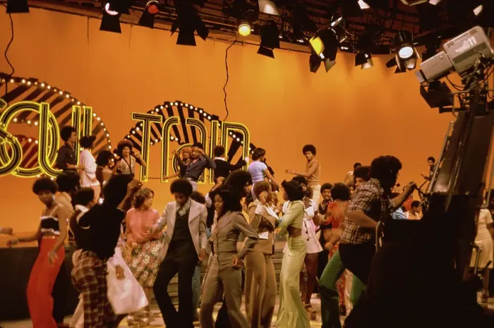 Framed Print : Soul Train Line Show