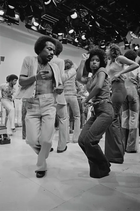 激レアSoul Train JUN NEW ポスター103✕73センチ Soul Train On Set Print, January 8th, 1977. Art Prints, Posters