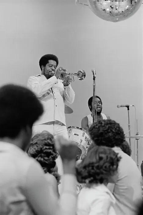 Framed Print : Soul Train On Set Framed Print : Soul Train On Set