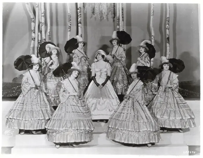 Framed Print : Southern Belles From Ziegfield Follies Framed Print : Southern Belles From Ziegfield Follies