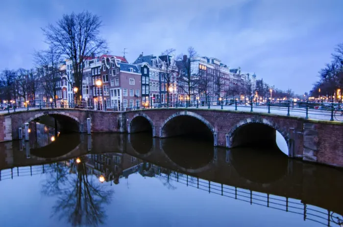 Framed Print : The Southern Canals of Amsterdam