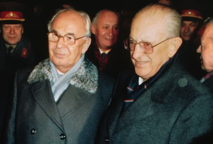 Framed Print : Soviet Leader Yuri Vladimirovich Andropov with Gustav Husak Framed Print : Soviet Leader Yuri Vladimirovich Andropov with Gustav Husak