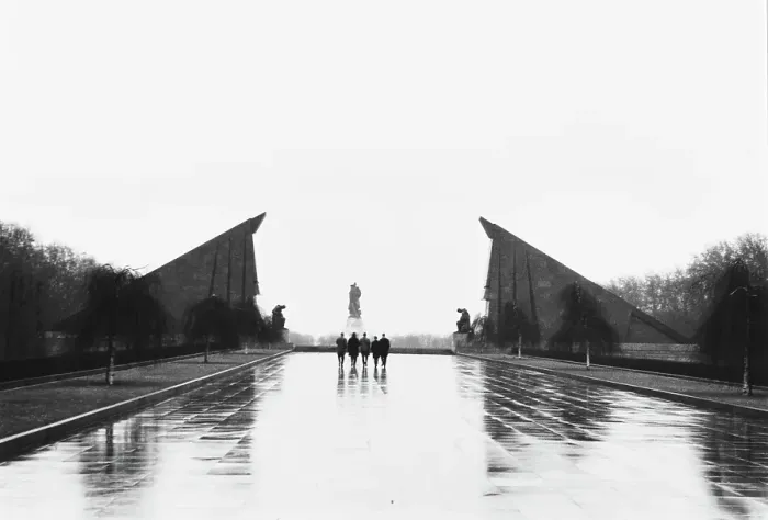 Framed Print : Soviet War Memorial In Berlin Framed Print : Soviet War Memorial In Berlin
