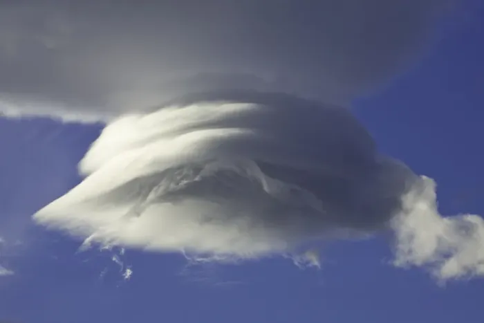 Framed Print : Spectacular lenticular and cumulus clouds