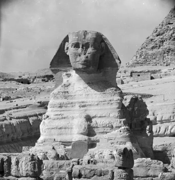 Framed Print : Sphinx. circa 1950: Statue of the Sphinx at Giza (El Gizeh) Framed Print : Sphinx. circa 1950: Statue of the Sphinx at Giza (El Gizeh)