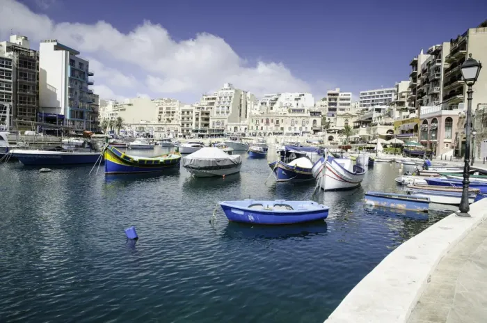 Framed Print : Spinola Bay in St. Julian s Framed Print : Spinola Bay in St. Julian s