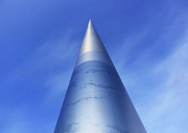 The Spire, a monument and landmark of Dublin, Monument of Light, Needle of Steel Architectural practice Ian Ritchie Architects, Ireland, Spire of Dublin, the Monument of Ligh, An Tur Solais, a large, stainless steel, pin-like monument 120 metres in