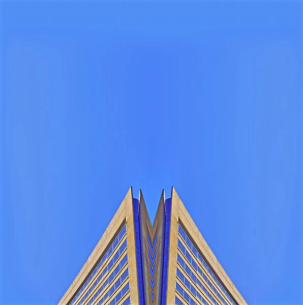 Split Skyscraper Symmetry