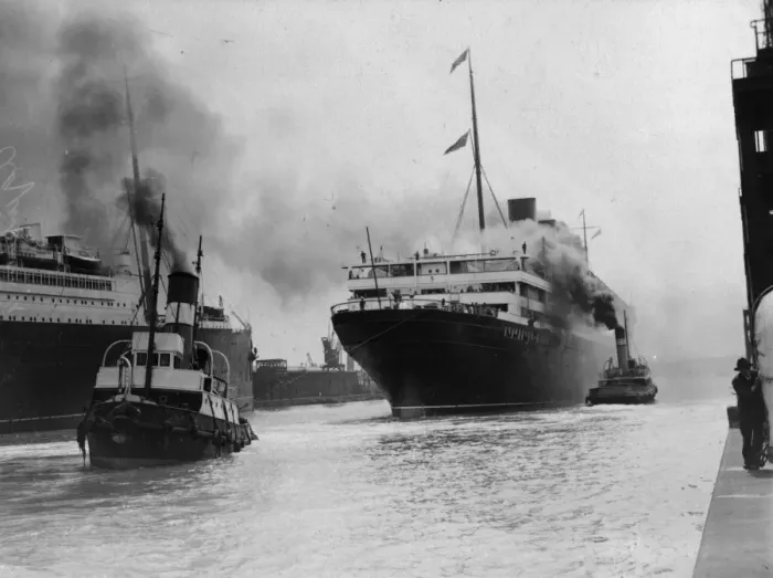 Framed Print : SS Aquitania Framed Print : SS Aquitania
