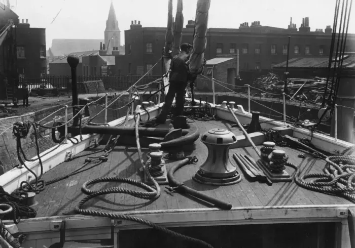 Framed Print : SS Endurance At Millwall Docks Framed Print : SS Endurance At Millwall Docks