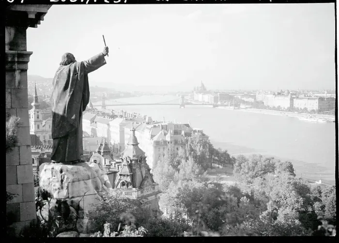 Framed Print : St. Gellert's Memorial Overlooking Danube Framed Print : St. Gellert's Memorial Overlooking Danube