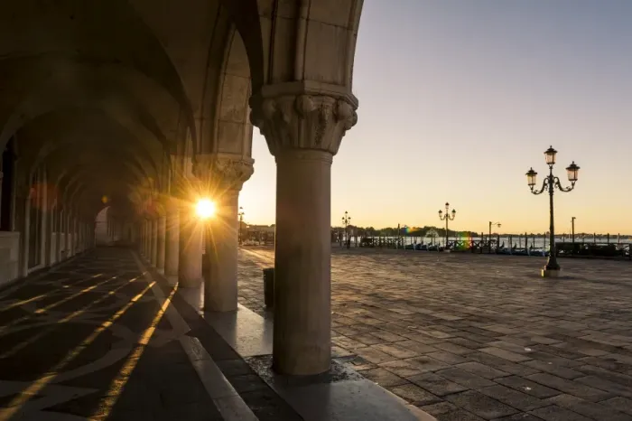 Framed Print : St Marks square, Venice, Veneto, Italy. Sunrise on Doges palace Framed Print : St Marks square, Venice, Veneto, Italy. Sunrise on Doges palace