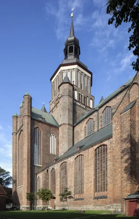Framed Print : St. Marys Church from 1298, old town, Stralsund, Mecklenburg-Western Pomerania, Germany Framed Print : St. Marys Church from 1298, old town, Stralsund, Mecklenburg-Western Pomerania, Germany