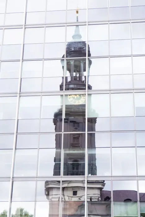 Framed Print : The St. Michaelis Church reflected in a glass facade, Hamburg, Germany