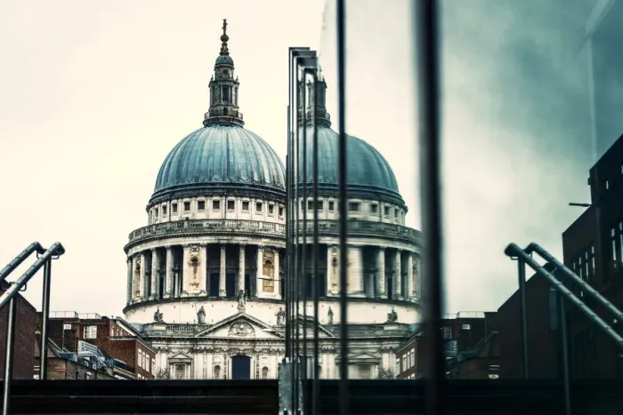 Framed Print : The St. Pauls Cathedral Framed Print : The St. Pauls Cathedral