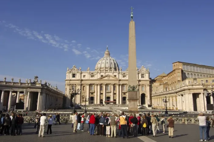 Framed Print : St Peters square Basilcia of Saint Peter Epyian obelisk Vatican Rome Italy Framed Print : St Peters square Basilcia of Saint Peter Epyian obelisk Vatican Rome Italy