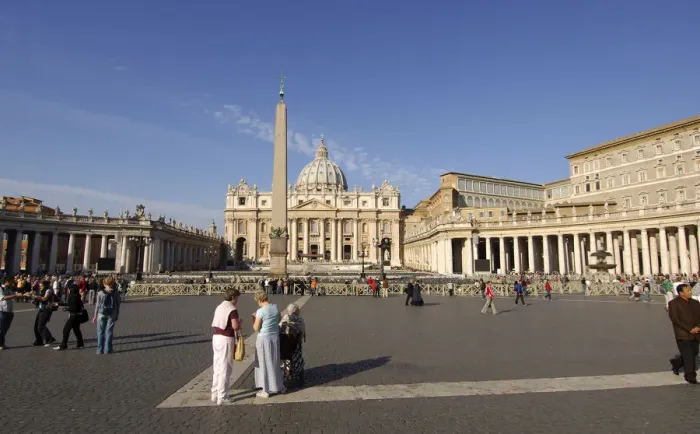 Framed Print : St Peters square Basilcia of Saint Peter Epyian obelisk Vatican Rome Italy Framed Print : St Peters square Basilcia of Saint Peter Epyian obelisk Vatican Rome Italy