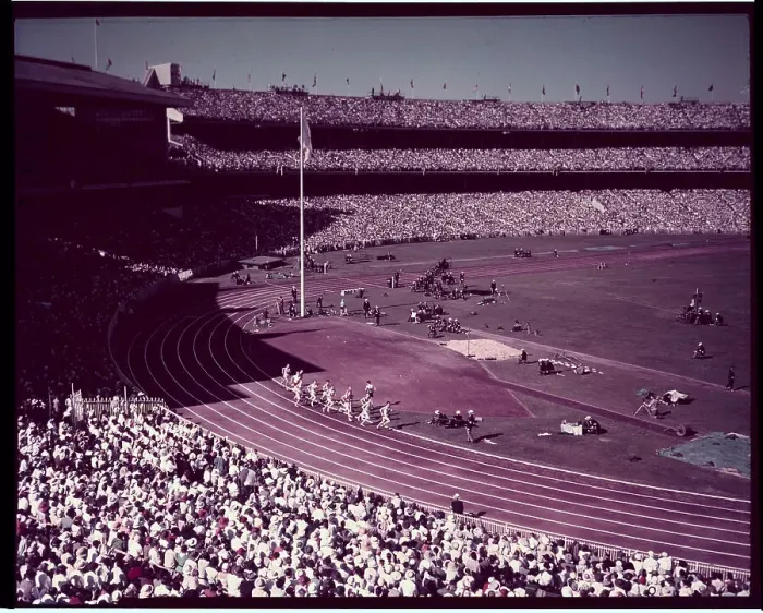 Framed Print : Stadium View of Runners on Olympics Track Framed Print : Stadium View of Runners on Olympics Track