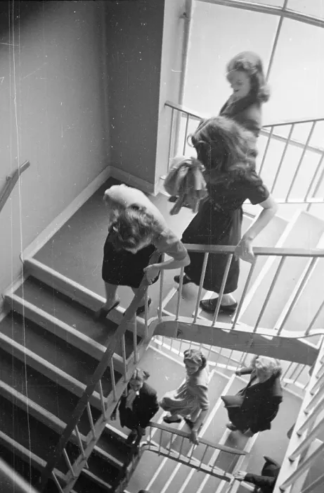 Framed Print : Staircase. 17th January 1948: Young women on the staircase of a Cecil House Framed Print : Staircase. 17th January 1948: Young women on the staircase of a Cecil House