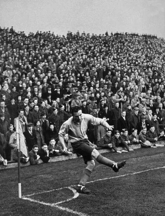 Framed Print : Stanley Matthews Framed Print : Stanley Matthews