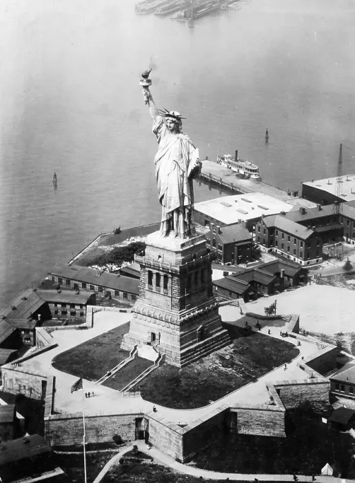 Framed Print : Statue of Liberty In New York City, New York Framed Print : Statue of Liberty In New York City, New York