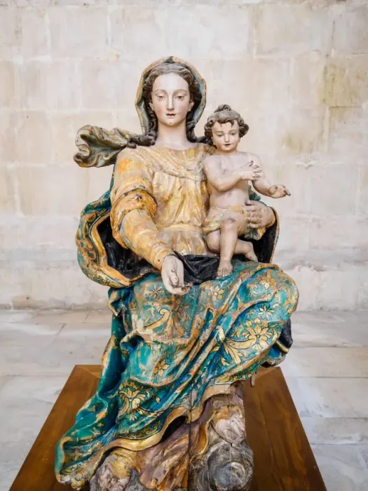 Framed Print : Statue of Mary in the Alcobaca Monastery Framed Print : Statue of Mary in the Alcobaca Monastery