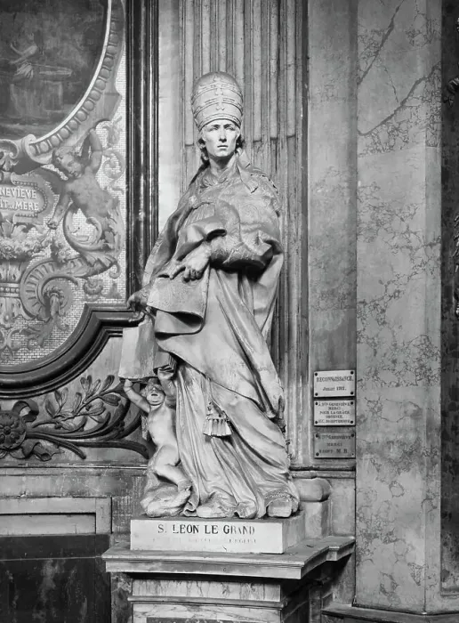 Framed Print : Statue of Pope Leon Le Grand Framed Print : Statue of Pope Leon Le Grand