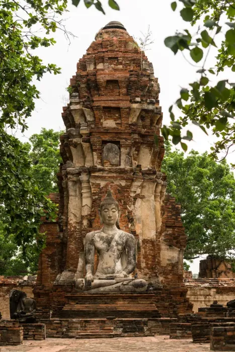 Framed Print : Statues of Buddha