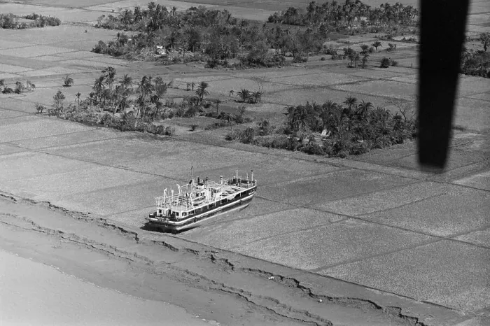 Framed Print : Steamer Beached on Field After Cyclone Framed Print : Steamer Beached on Field After Cyclone