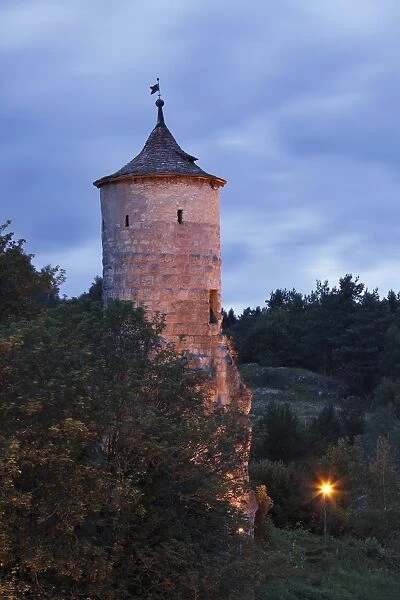 Steinerner Beutel fortified tower, Waischenfeld castle, Little Switzerland, Upper Franconia, Franconia, Bavaria, Germany, Europe, PublicGround