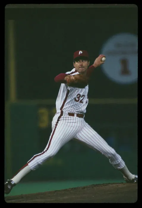 Framed Print : Steve Carlton in Pitching Stance Framed Print : Steve Carlton in Pitching Stance