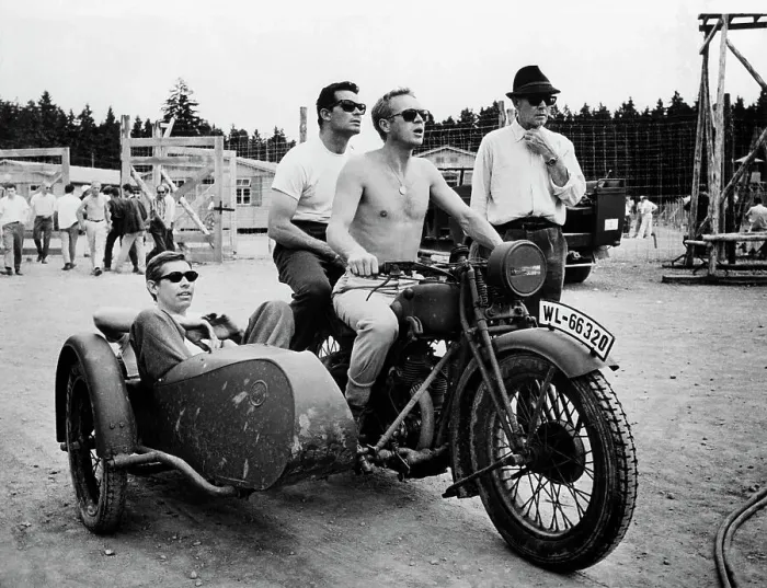 Framed Print : Steve McQueen on a Motorcycle with James Garner and James Coburn Framed Print : Steve McQueen on a Motorcycle with James Garner and James Coburn