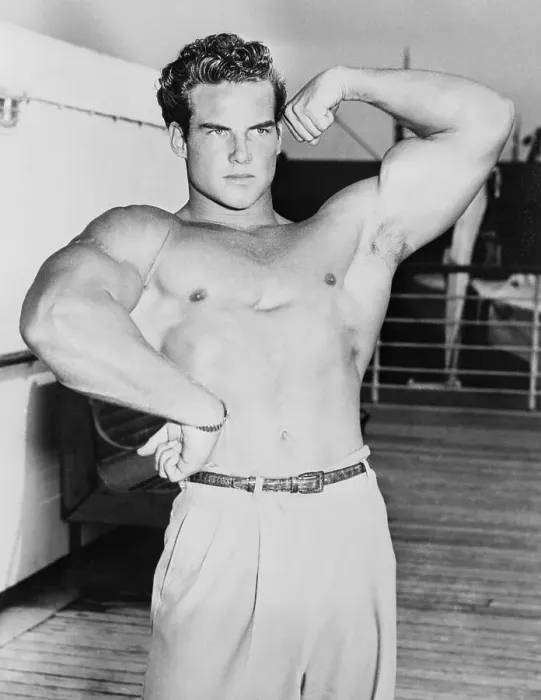 Framed Print : Steve Reeves in Muscular Pose Framed Print : Steve Reeves in Muscular Pose