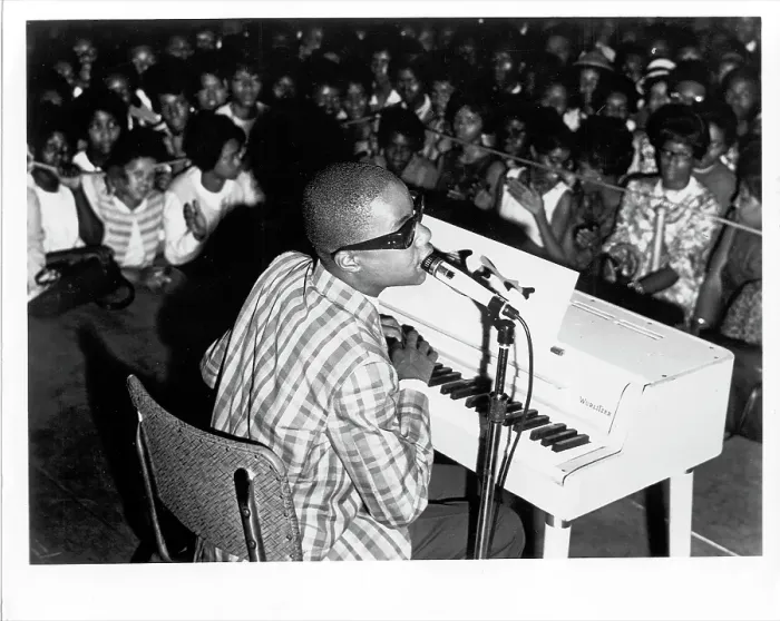 Framed Print : Stevie Wonder Performs Onstage