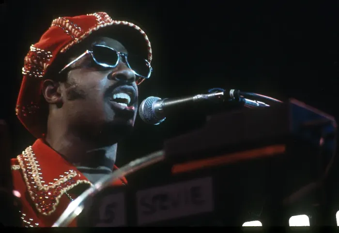 Framed Print : Stevie Wonder Performs On Stage Framed Print : Stevie Wonder Performs On Stage