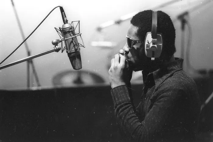 Framed Print : Stevie Wonder Recording Talking Book Framed Print : Stevie Wonder Recording Talking Book