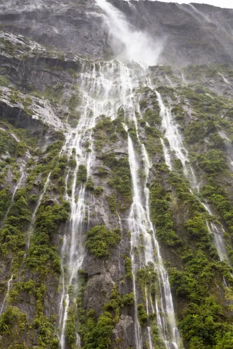 Framed Print : Stirling Falls, 155m, in Milford Sound, Fiordland National Park, Southland Region, New Zealand