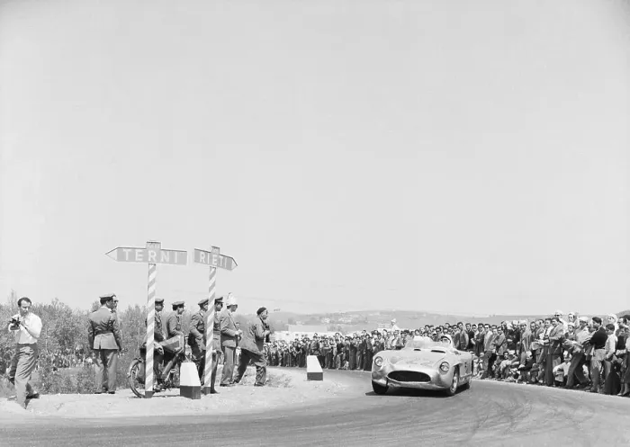 Framed Print : Stirling Moss Racing Mercedes Racing Car Framed Print : Stirling Moss Racing Mercedes Racing Car