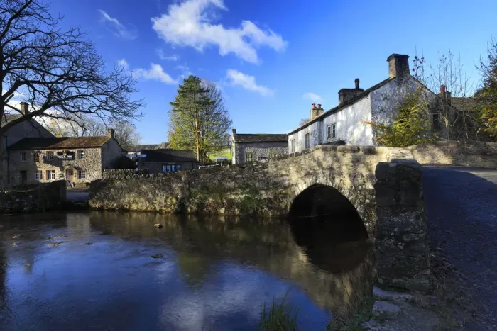 Framed Print : Stone bridge over Malham Beck, Malham village Framed Print : Stone bridge over Malham Beck, Malham village