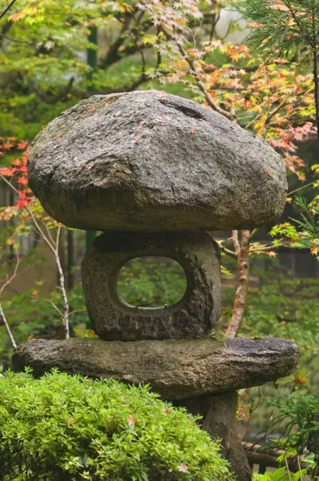 Framed Print : Stone lantern in garden, Kyoto, Honshu, Japan Framed Print : Stone lantern in garden, Kyoto, Honshu, Japan