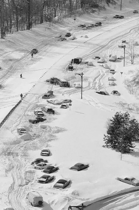 Framed Print : Stranded Travelers in the Snow Framed Print : Stranded Travelers in the Snow