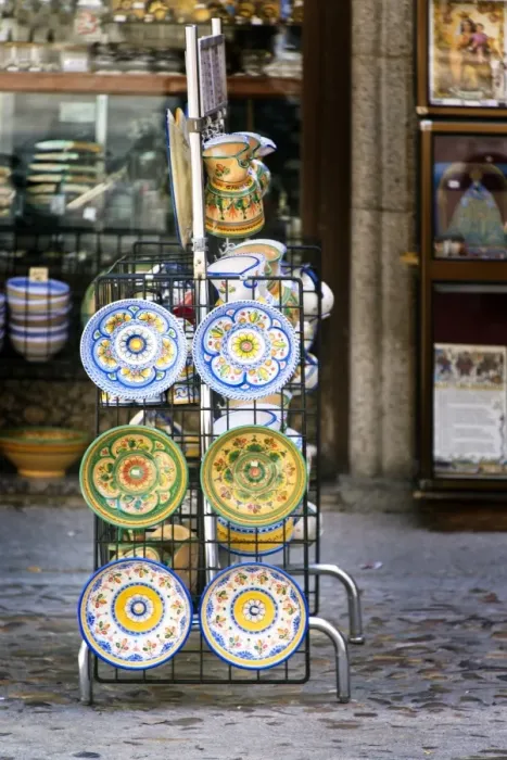 Framed Print : Street art in Toledo Framed Print : Street art in Toledo