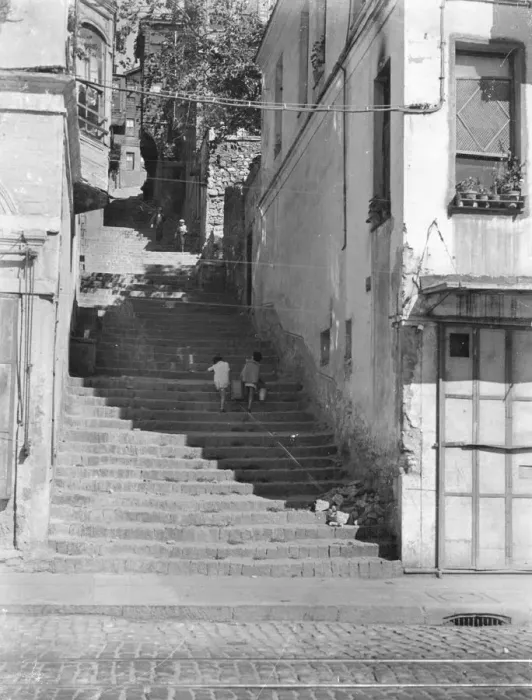 Framed Print : A Street In Istanbul Framed Print : A Street In Istanbul