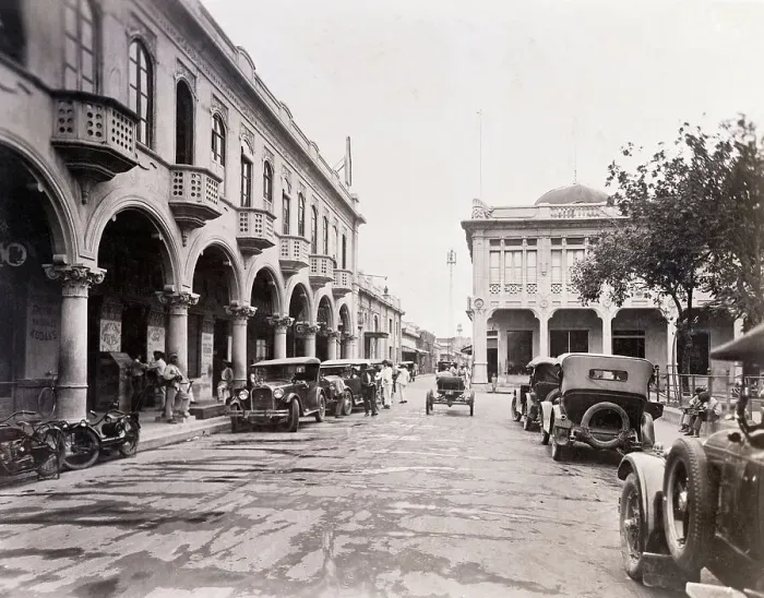 Framed Print : Street Scene in El Salvador Framed Print : Street Scene in El Salvador