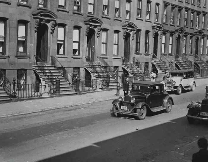 Framed Print : Street Scene, New York Framed Print : Street Scene, New York