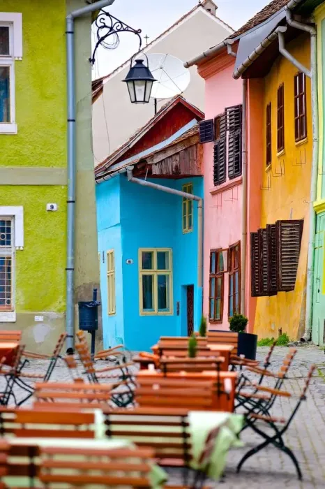 Framed Print : Street scene in Sighisoara, Transylvania, Romania