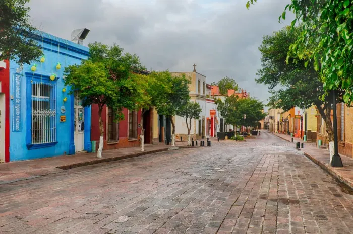 Framed Print : Streets of downtown Queretaro, Mexico Framed Print : Streets of downtown Queretaro, Mexico