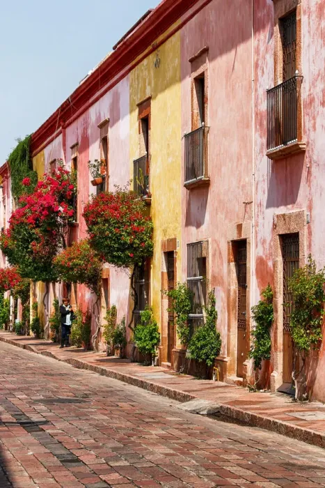 Framed Print : The streets of downtown Queretaro, Mexico Framed Print : The streets of downtown Queretaro, Mexico