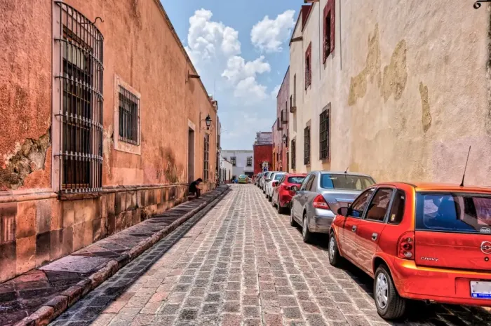 Framed Print : The streets of downtown Queretaro, Mexico Framed Print : The streets of downtown Queretaro, Mexico